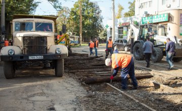 В Днепре, на улице Леваневского, заканчивают капитальный ремонт трамвайных путей