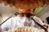 В Киевской области стоматолог сломал пациенту челюсть