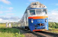 «Укрзалізниця» назначила 4 дополнительных поезда на Троицу 