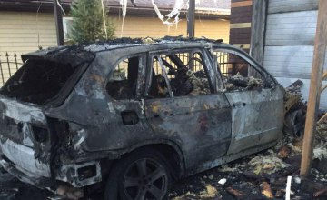 ​В Запорожской области в гараже сгорела БМВ Х5