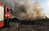 На Днепропетровщине спасатели трое суток тушили масштабный пожар