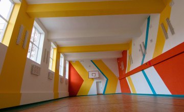 В днепровской школе № 67 открыли спортивный зал после капитального ремонта