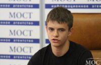 17-летний фанат ФК «Днепр» собрал более 20 тыс. грн для помощи бойцам АТО