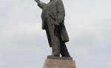 Памятник Ленину в Никополе излучает радиацию