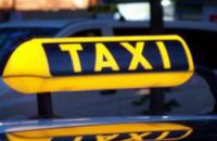 В Днепре двое мужчин зарезали и ограбили таксиста