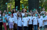 Детский патриотический лагерь «УКРОПчик» выпустил последнюю смену юных днепропетровцев