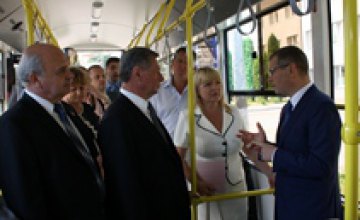 Для обновления общественного электротранспорта за три года было приобретено 363 новых троллейбуса, - Александр Вилкул 