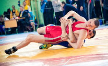 Украинец стал серебряным призером чемпионата мира по греко-римской борьбе