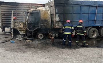 В Верхнеднепровском районе загорелся грузовик:  водитель получил ожоги