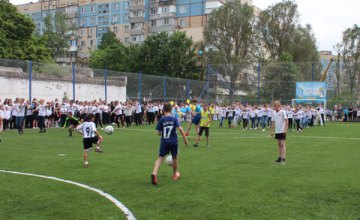 Андрей Павелко открыл футбольные поля с искусственным покрытием в двух школах Днепра 
