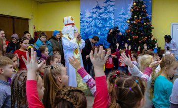 ​Около 250 детей собрало первое новогоднее представление от проекта «Народная филармония»