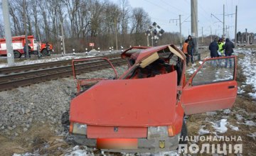 На Волыни легковушка столкнулась с поездом: пострадало 4 человека (ФОТО) 