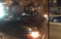 ДТП на Набережной: мотоцикл отбросило в заднее стекло иномарки (ФОТО)