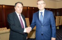 Вице-премьер-министр Украины Александр Вилкул встретился с послом Французской Республики в Украине Аленом Реми