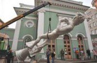 Статую Давида в Петербурге оденут по требованию местной жительницы