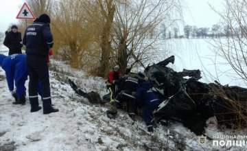 На автодороге Днепр-Николаев произошло лобовое столкновение двух автомобилей: 8 человек погибло