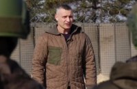 Кличко відвідав одну з військових частин і розповів про символічний подарунок: «Це була допомога від Києва, яка врятувала життя бійця»  