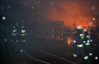В Днепре произошел масштабный пожар на территории автотранспортного предприятия