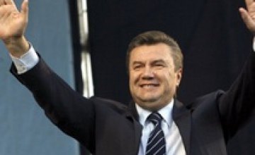 Виктор Янукович улетел в Казахстан
