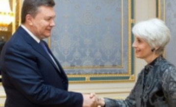 Украина настроена на дальнейшее развитие стратегических отношений с США - Виктор Янукович