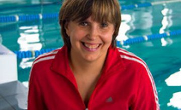 Безногая криворожская спортсменка установила мировой рекорд в плавании