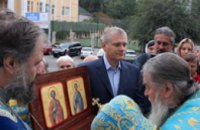 Сотни верующих в Днепре встречали Православные Святыни, - Александр Вилкул