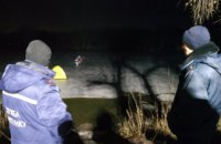 На Днепропетровщине полицейские принудительно отправляли рыбаков со льда на берег