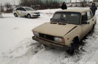 На Днепропетровщине ранее судимый мужчина угнал "ВАЗ" у односельчанина