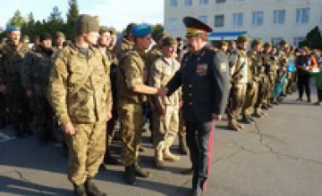В Днепропетровскую область из зоны АТО венулись десантиники из 25-й бригады (ФОТО)