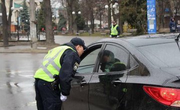 Житель Днепропетровщины остался без водительских прав из-за долга по алиментам в 84 тыс. грн