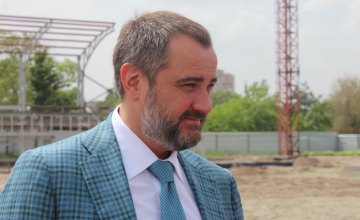Народный депутат Андрей Павелко в Днепре проверил ход строительства первого в Украине стадиона по пляжным видам спорта
