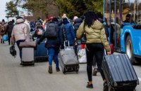 Переселенців, що прибувають до Дніпропетровщини, просять по можливості переїжджати до західної частини України: Лукашук пояснив причину