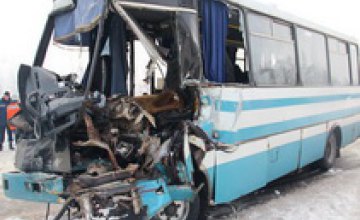 В Житомирской области фура столкнулась с рейсовым автобусом (ФОТО)