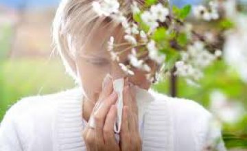 Днепрянам, страдающим аллергией на пыльцу, рассказали, что нельзя употреблять в пищу