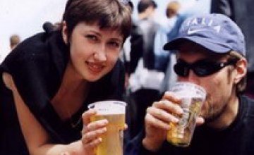 Украинцы стали пить на четверть меньше пива