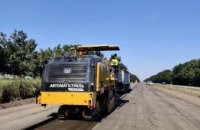 На Днепропетровщине стартовал ремонт 45-километрового участка трассы Знаменка-Луганск-Изварино