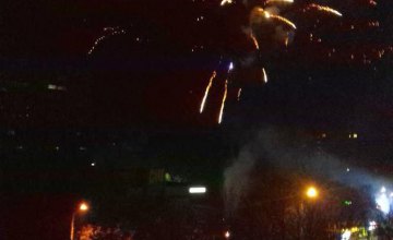 Жители ж/м Тополь возмущены фейерверком, который разбудил их посреди ночи (ФОТО)