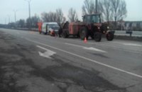 В Днепропетровской области начались работы по ликвидации ям на дорогах