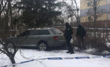 ​На Киевщине четверо бандитов ограбили сельский магазин и взяли 75-летнюю бабушку в заложницы