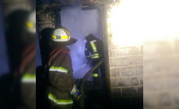 Ночью в селе Пятихатского района сгорел жилой дом: пострадавших нет
