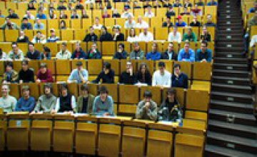 В 2009 году 7,318 тыс. днепропетровских выпускников приняли участие во внешнем тестировании