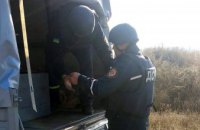 На Днепропетровщине мужчина во время работы в поле обнаружил опасную находку