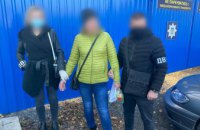 В Днепре инспектор ювенальной превенции требовала от подростка 6 тыс гривен, за что пойдет под суд
