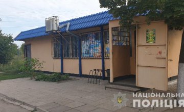 В Днепропетровской области 30-летний мужчина напал с ножом на продавщицу магазина