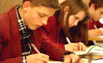 Результаты почти 700 тестов выпускников в Украине аннулированы