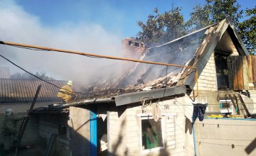 В Софиевском районе спасатели ликвидировали пожар на территории частного домовладения
