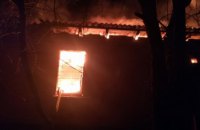 На Днепропетровщине сгорел склад лесоматериалов (ВИДЕО)