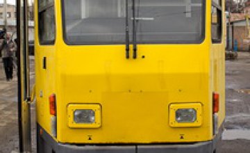 На Криворожской женщина выпала из трамвая