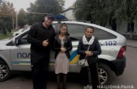 На Днепропетровщине полицейские вернули матери несовершеннолетнюю дочь, которая сбежала в другую область