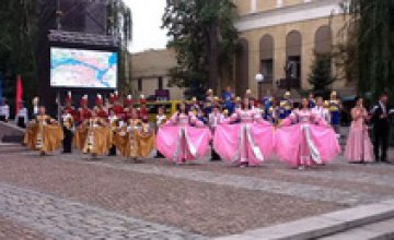 В Днепропетровске состоялось открытие праздника по случаю Дня города